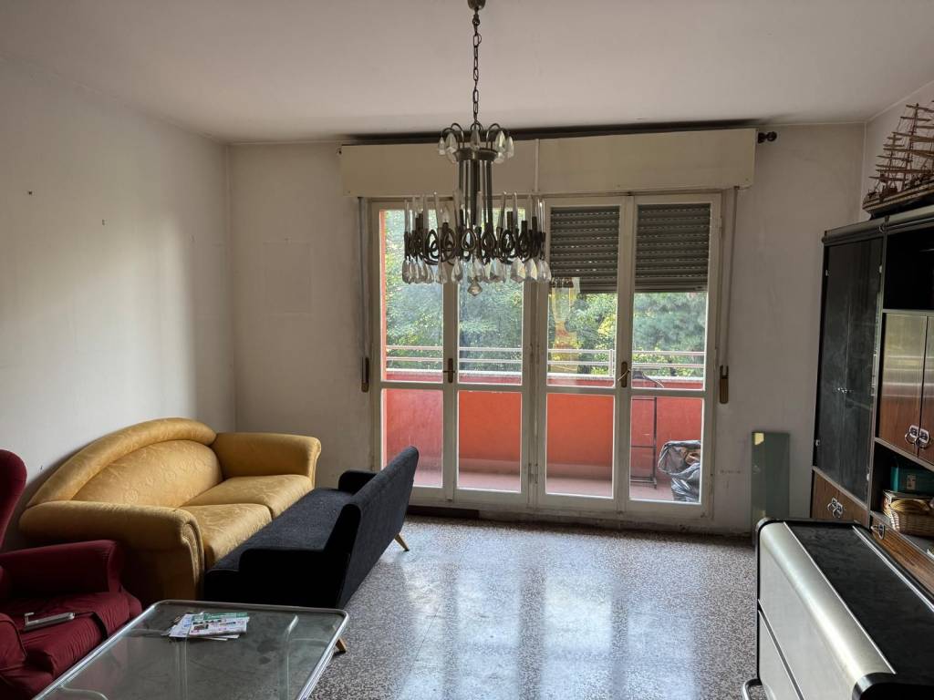 appartamento in vendita a Milano in zona Trenno