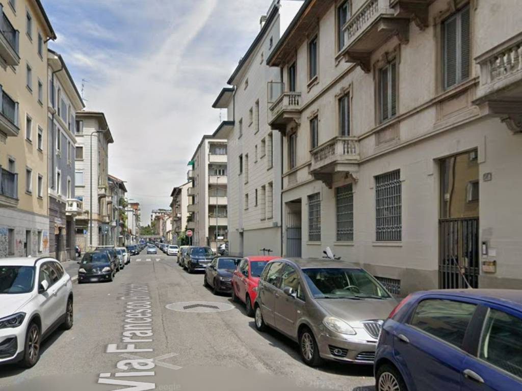 appartamento in vendita a Milano in zona Chiesa Rossa