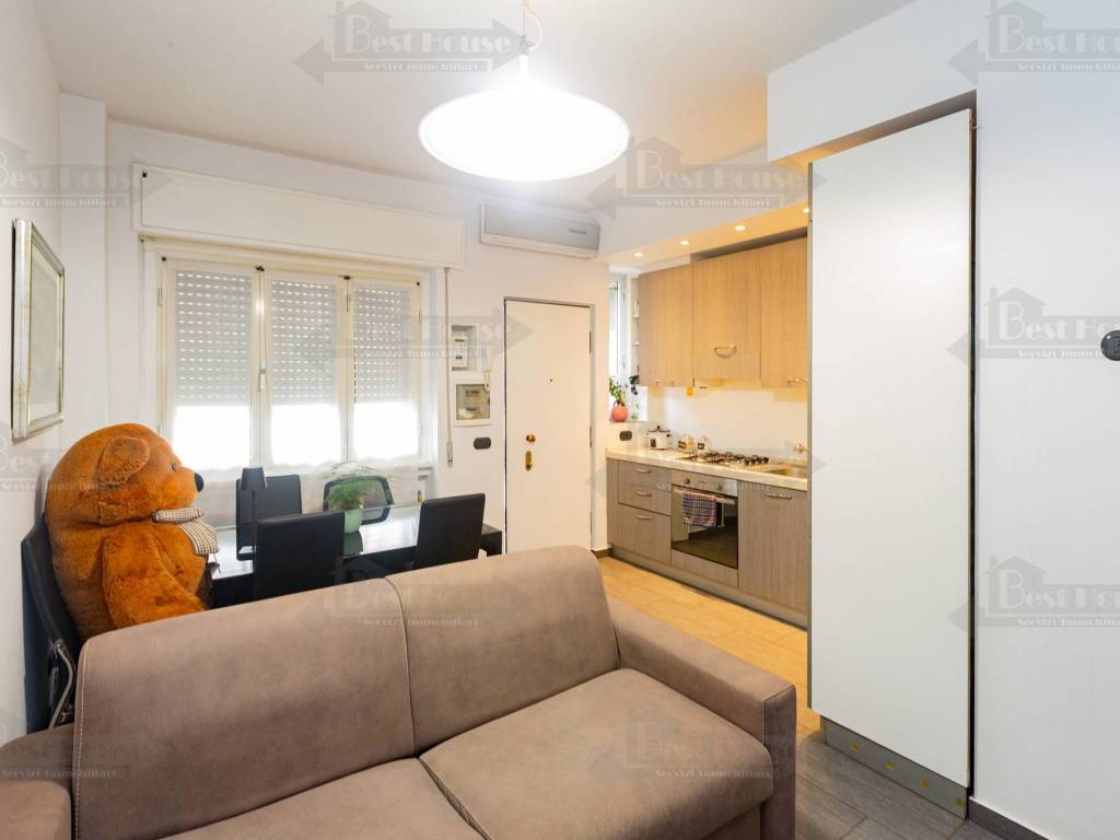 appartamento in vendita a Milano in zona Il Portello