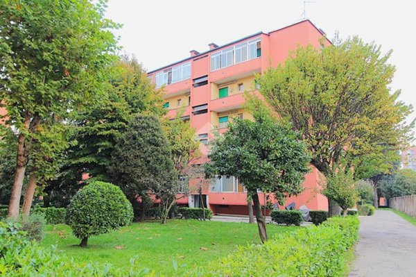 appartamento in vendita a Milano in zona Vialba