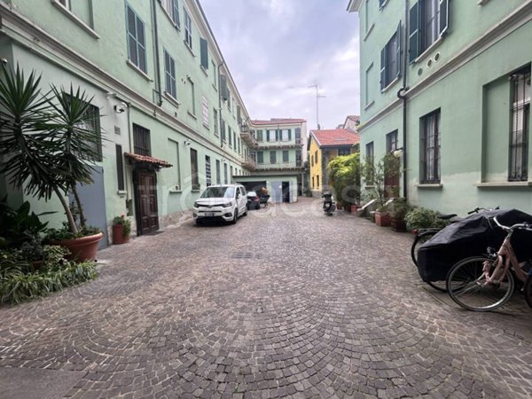 appartamento in vendita a Milano in zona Bocconi