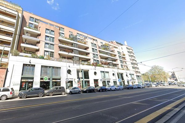 negozio in vendita a Milano in zona Rembrandt