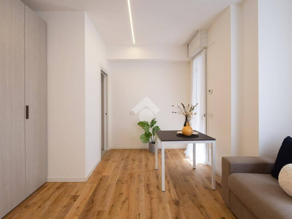 appartamento in vendita a Milano in zona Loreto