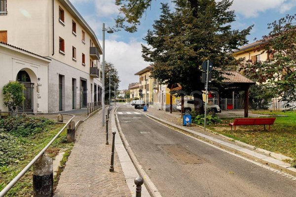 negozio in vendita a Milano