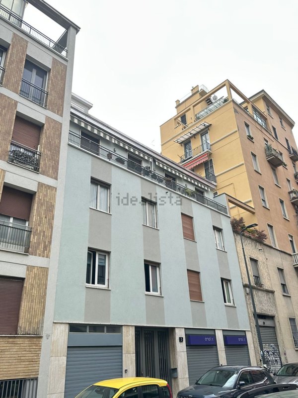 appartamento in vendita a Milano in zona Cinque Giornate