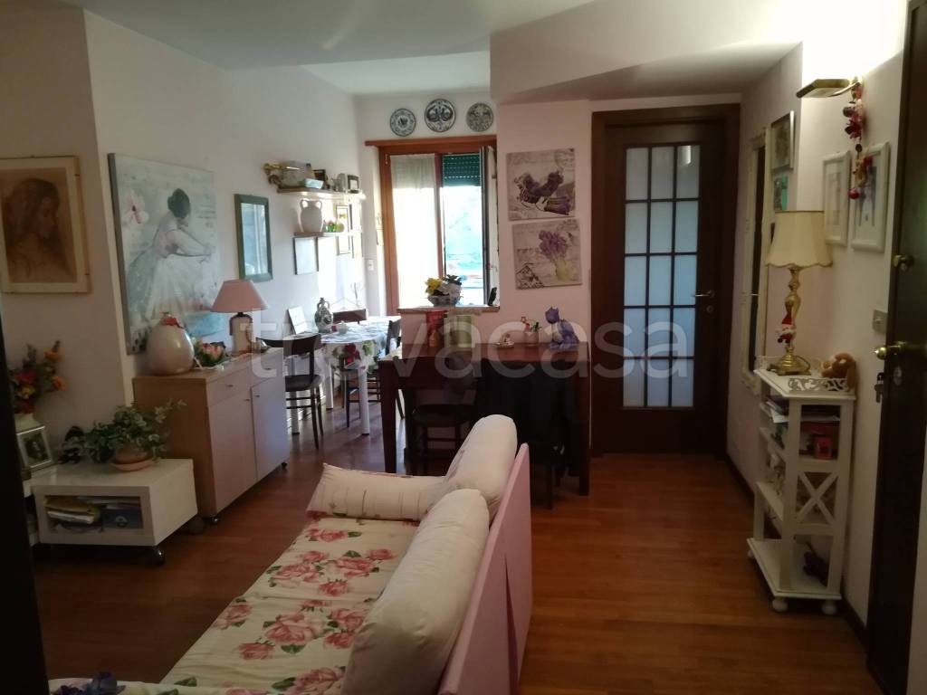 appartamento in vendita a Milano in zona Crescenzago