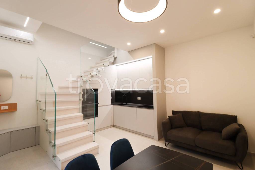 appartamento in vendita a Milano in zona Bocconi