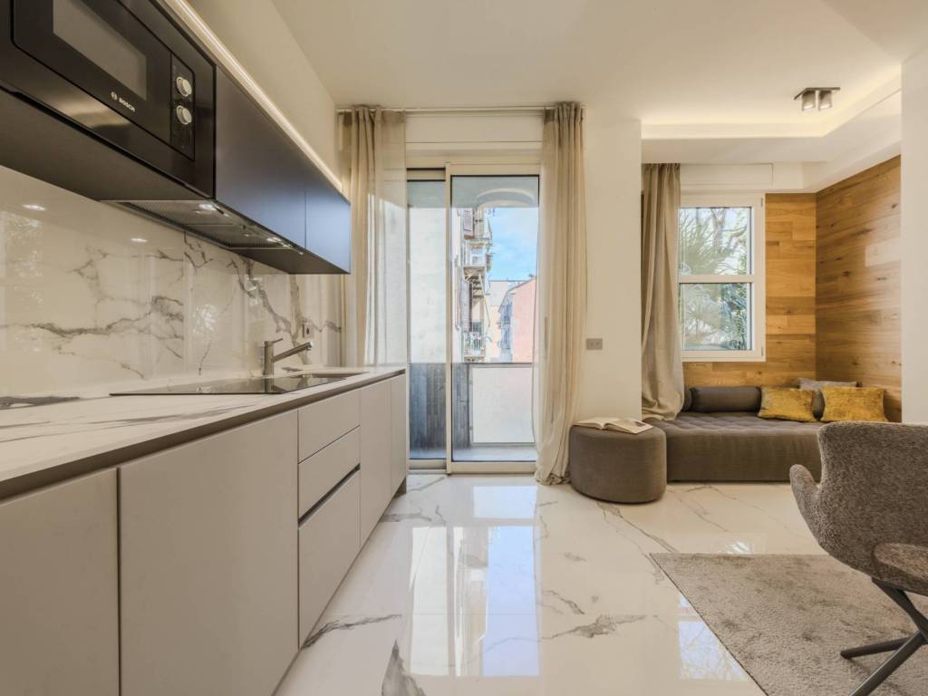 appartamento in vendita a Milano in zona Centro Direzionale