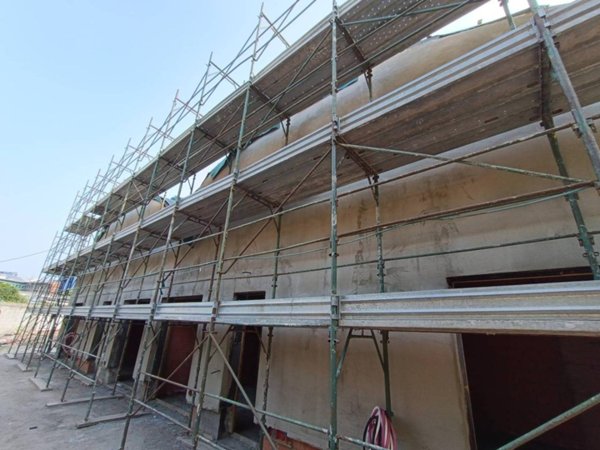 appartamento in vendita a Milano in zona Morivione