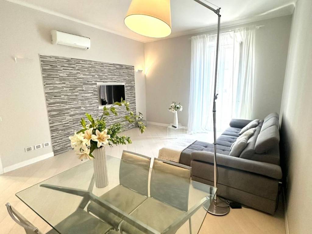 appartamento in vendita a Milano in zona Sempione