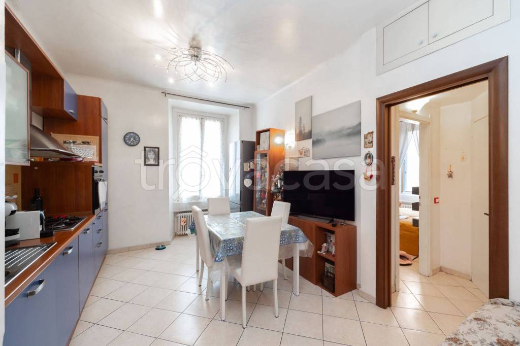 appartamento in vendita a Milano in zona Corvetto