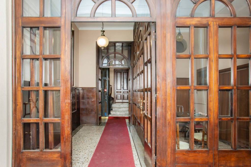 appartamento in vendita a Milano in zona Centro Direzionale