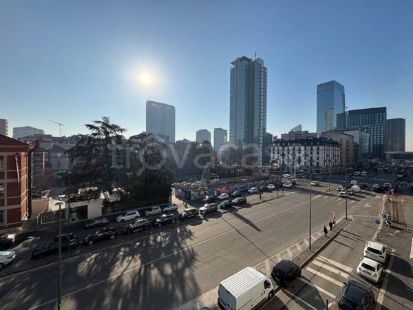 appartamento in vendita a Milano in zona Isola