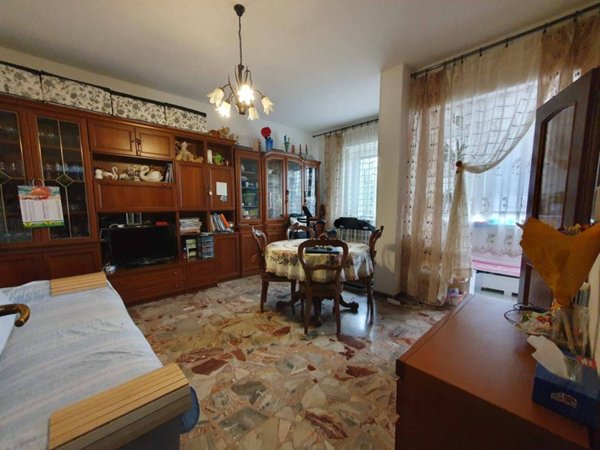 appartamento in vendita a Milano in zona Barona