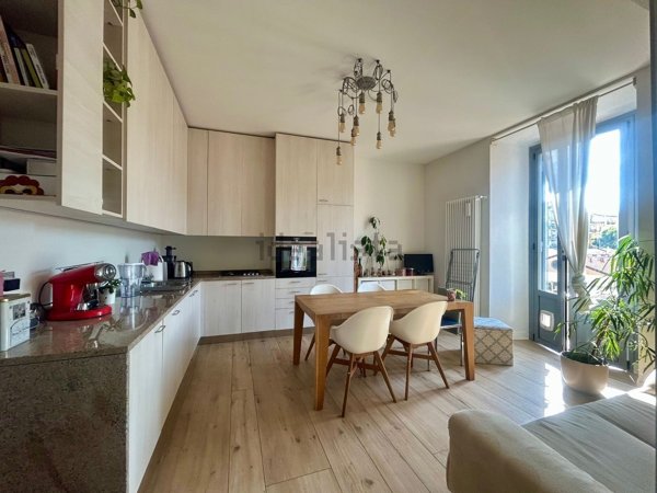 appartamento in vendita a Milano in zona Porta Genova
