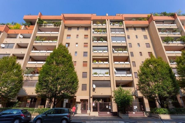 appartamento in vendita a Milano in zona Gratosoglio