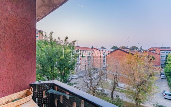 appartamento in vendita a Milano in zona Quarto Oggiaro