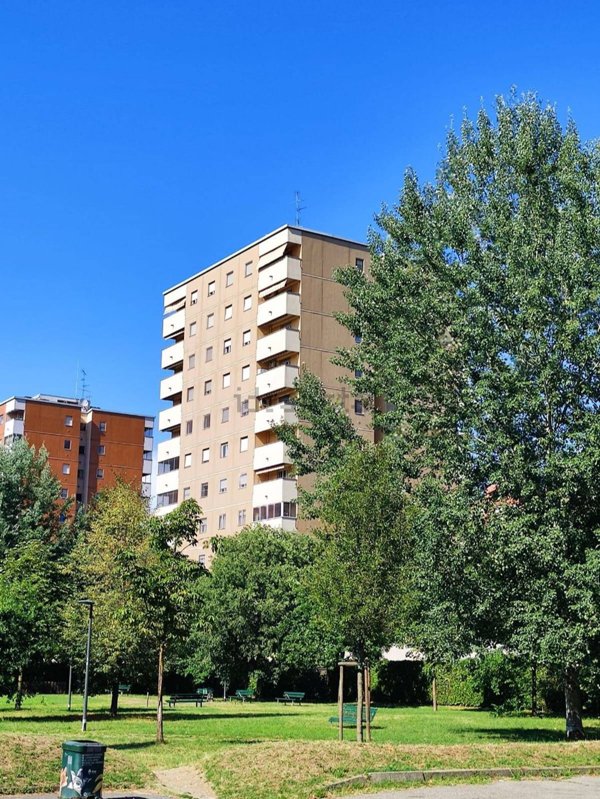 appartamento in vendita a Milano in zona Chiesa Rossa