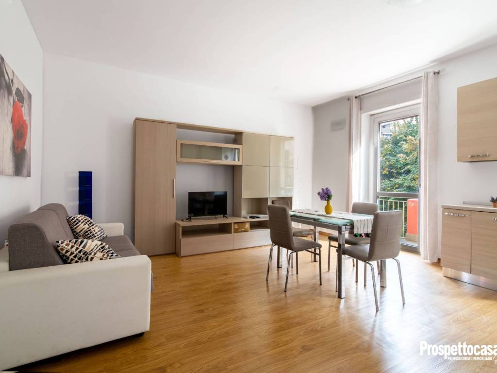 appartamento in vendita a Milano in zona Solari