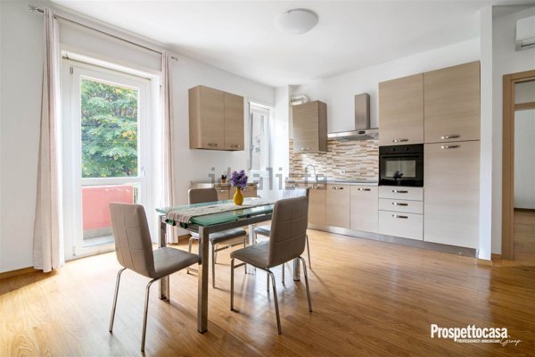 appartamento in vendita a Milano in zona Solari