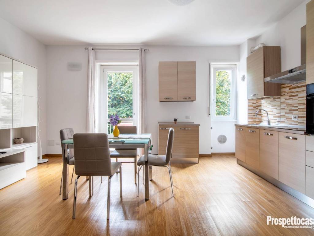 appartamento in vendita a Milano in zona Solari