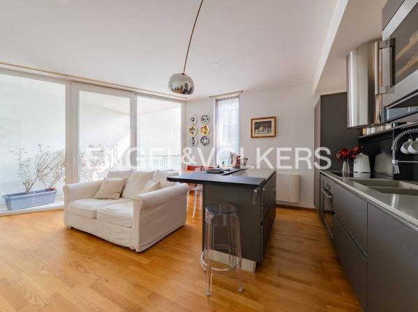 appartamento in vendita a Milano in zona Isola