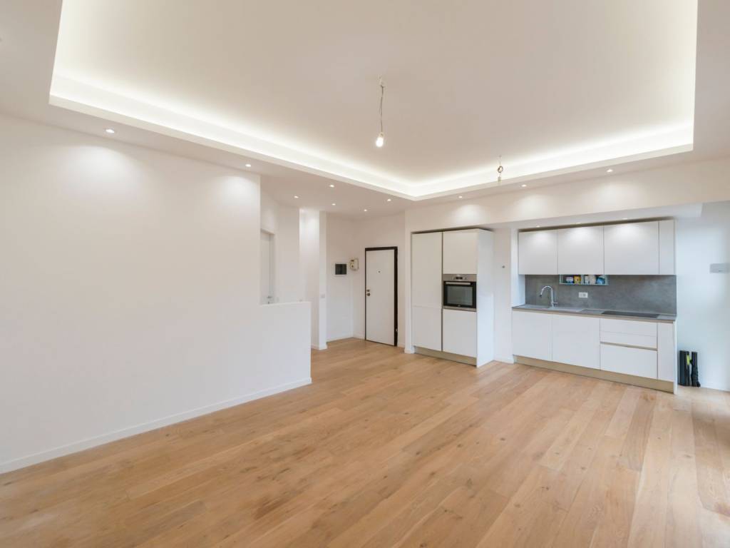 appartamento in vendita a Milano in zona Lorenteggio