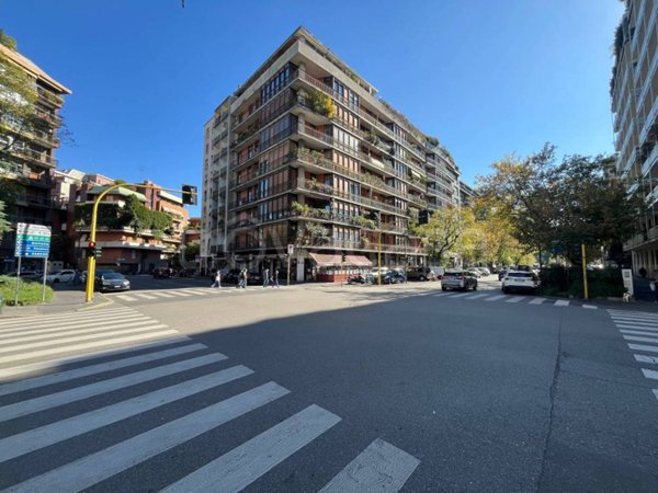 appartamento in vendita a Milano in zona Solari