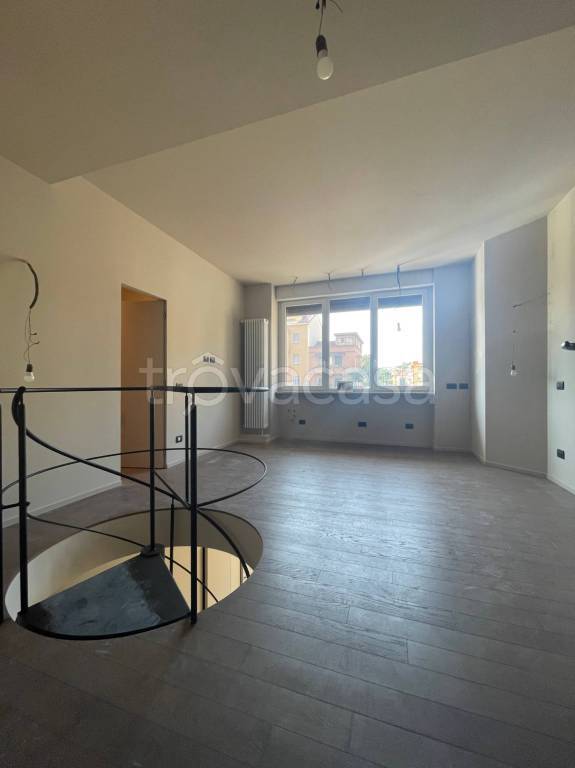 appartamento in vendita a Milano in zona Isola