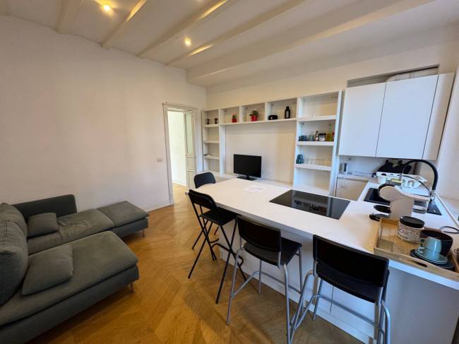 appartamento in vendita a Milano in zona Bocconi