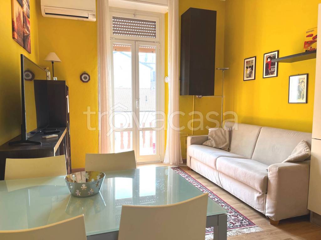 appartamento in vendita a Milano in zona Bocconi