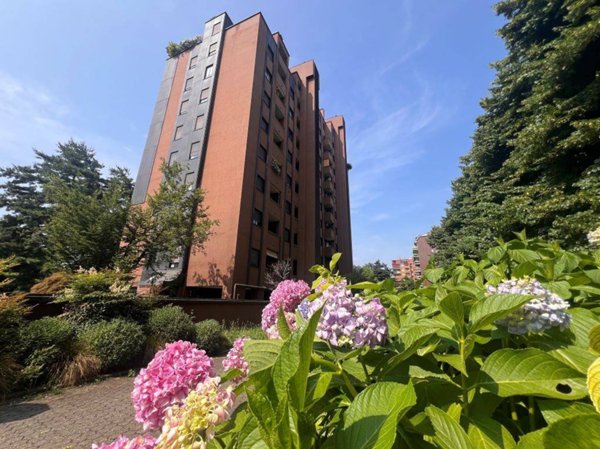 appartamento in vendita a Milano in zona Isola