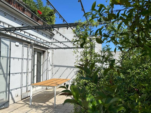appartamento in vendita a Milano in zona Porta Romana