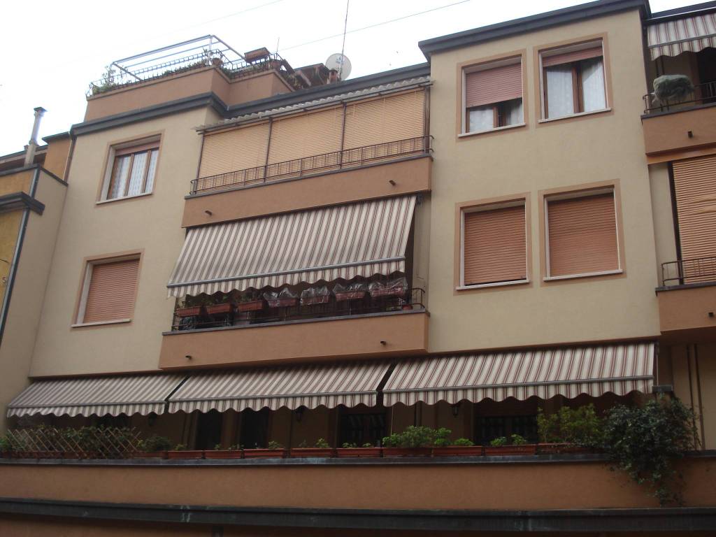 appartamento in vendita a Milano in zona Piazzale Lodi