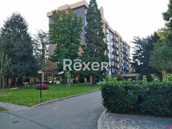 appartamento in vendita a Milano in zona Baggio