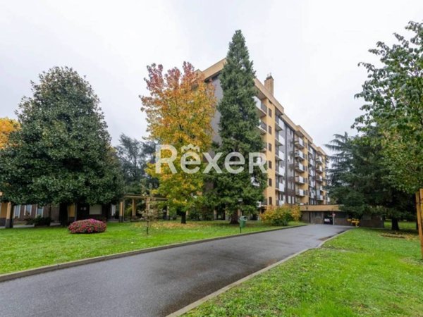 appartamento in vendita a Milano in zona Baggio