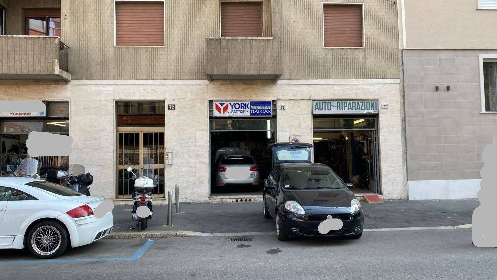 negozio in vendita a Milano in zona Città Studi
