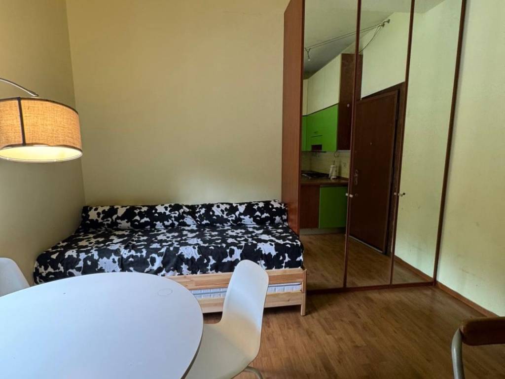 appartamento in vendita a Milano in zona Piazzale Lodi