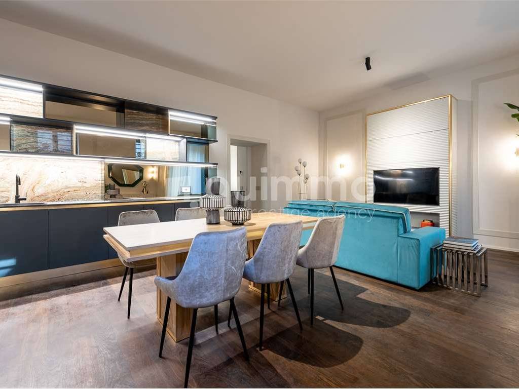 appartamento in vendita a Milano in zona Porta Garibaldi