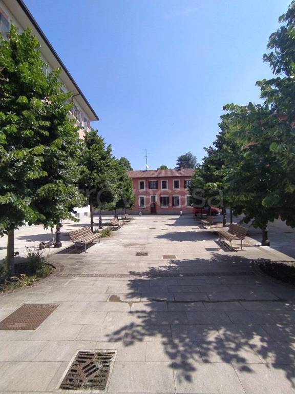 appartamento in vendita a Milano in zona Quintosole