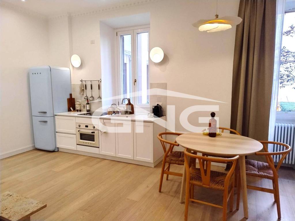 appartamento in vendita a Milano in zona Cinque Giornate