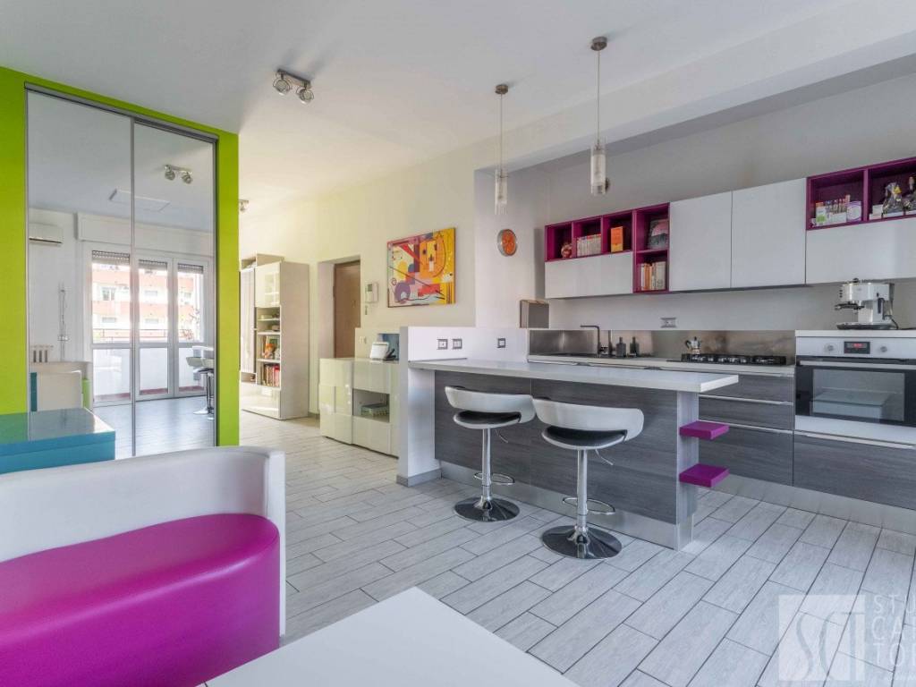 appartamento in vendita a Milano in zona Famagosta