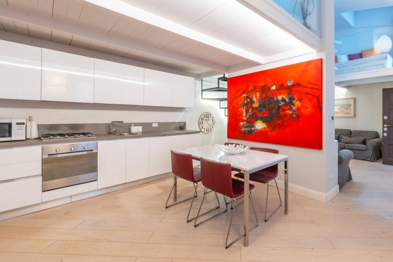 appartamento in vendita a Milano in zona Brera