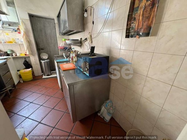 negozio in vendita a Milano in zona Corvetto