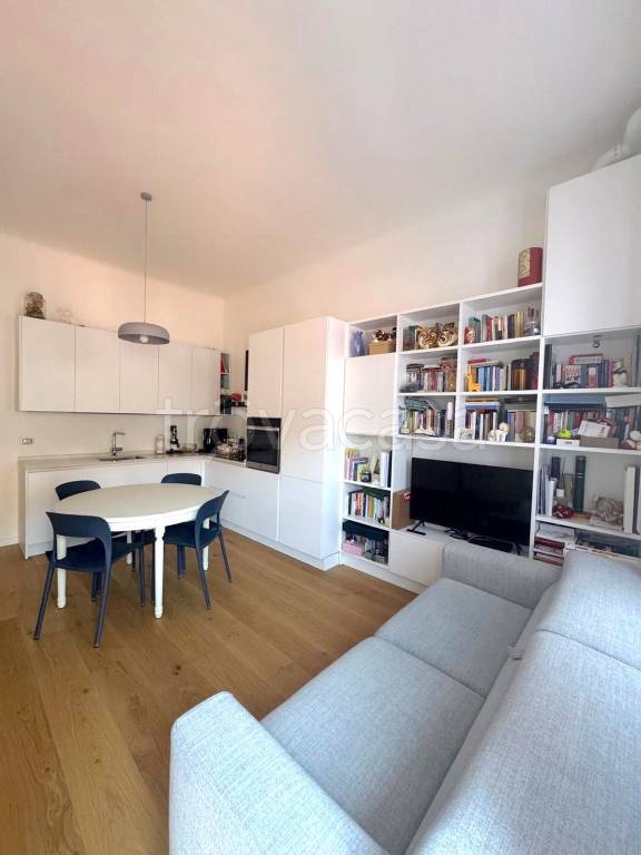 appartamento in vendita a Milano in zona Piazzale Lodi