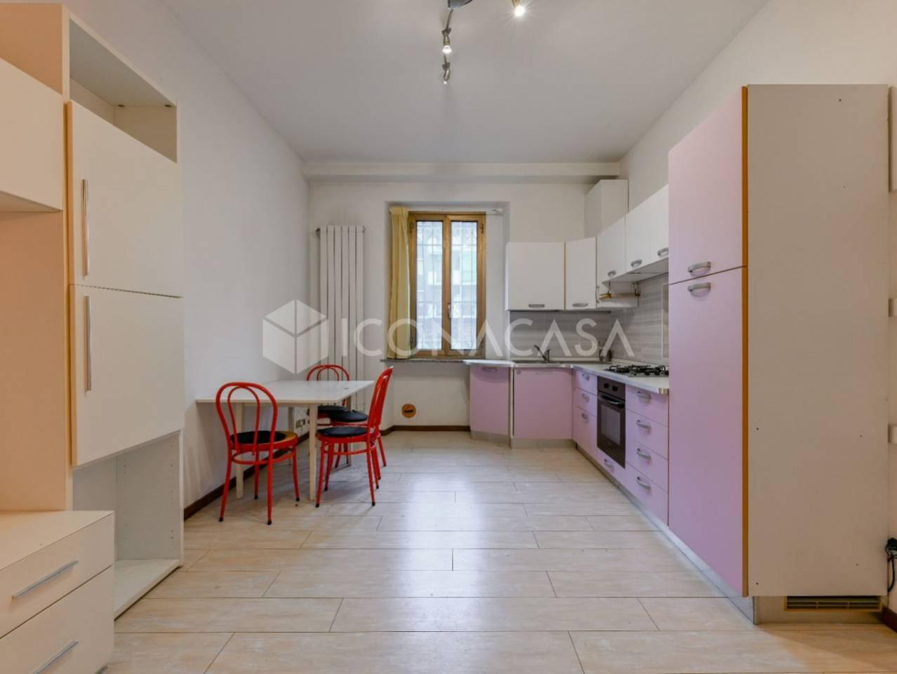 appartamento in vendita a Milano in zona Piazzale Lodi