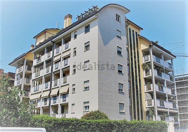 appartamento in vendita a Milano in zona Trenno