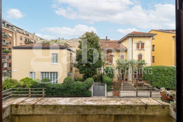 appartamento in vendita a Milano in zona XXII Marzo