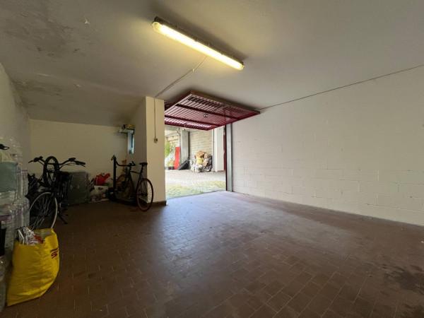 negozio in vendita a Milano in zona Stadera