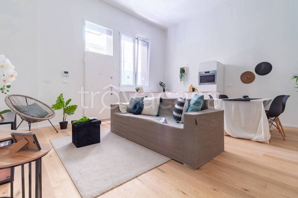 appartamento in vendita a Milano in zona Porta Venezia